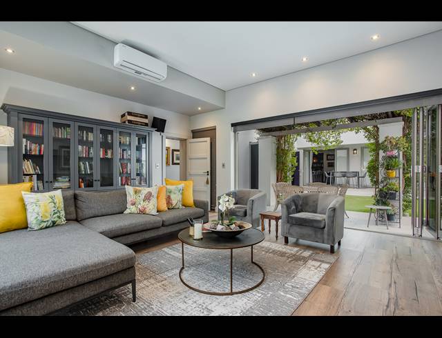 4 BEDROOM FREEHOLD FOR SALE IN LEMOENKLOOF